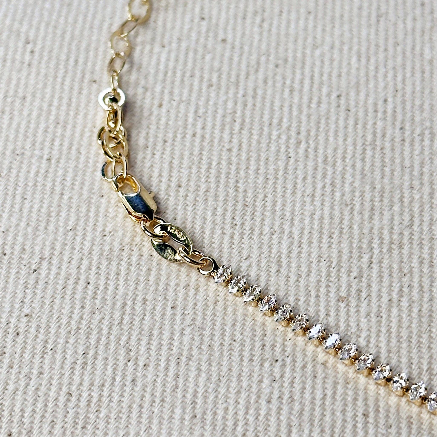 Collier de tennis Marquise rempli en or 18 carats