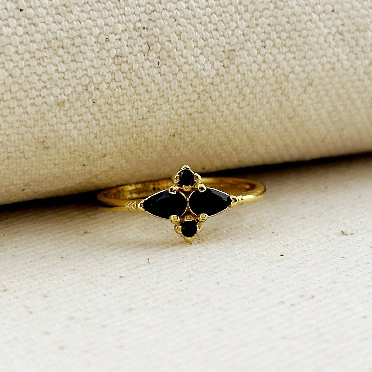 Bague en zircone cubique en forme de fleur vintage en or rempli 18 carats