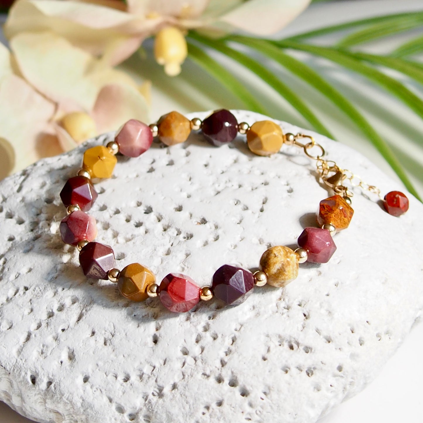 Mokaite jasper and gold bracelet