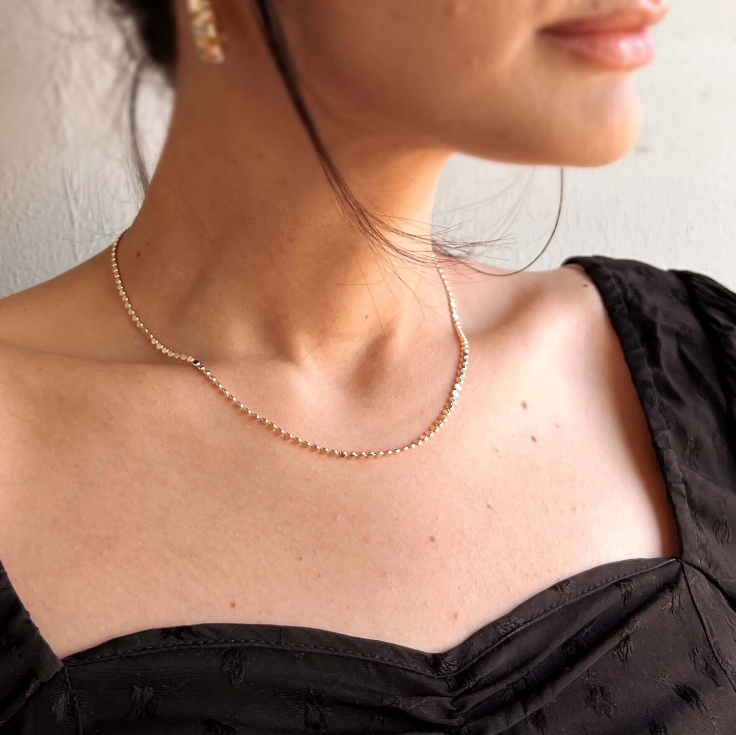 Collier chaîne à boules plates pois de 2 mm rempli d'or 18 carats