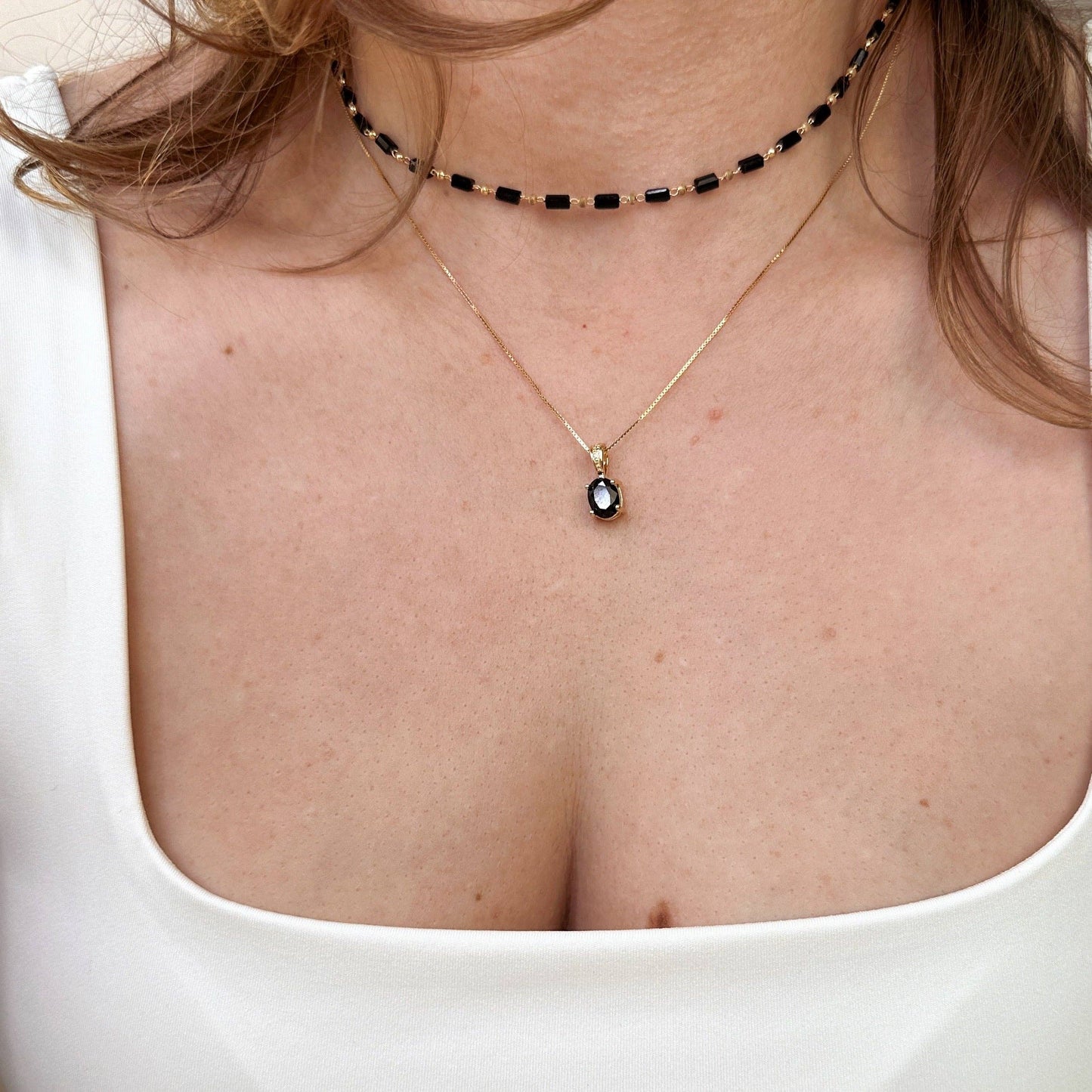 Breloque ovale en zircone cubique noire remplie d'or 18 carats