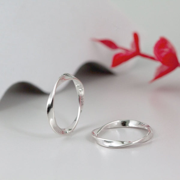 Bague tordue argent
