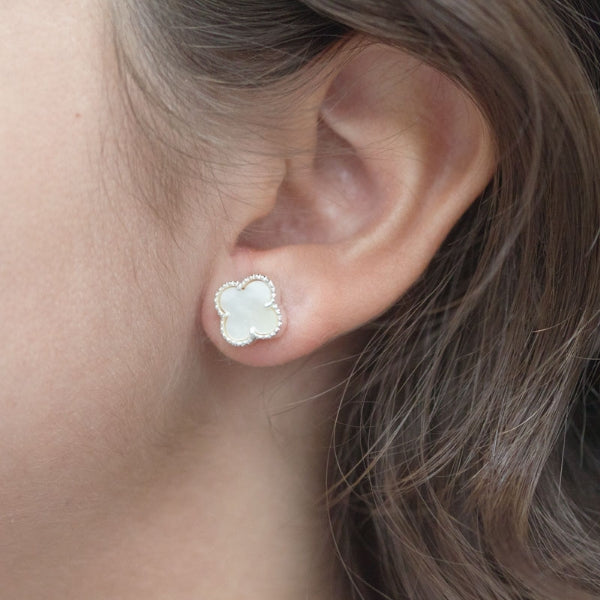 Boucles d'oreilles trèfles en argent sterling et nacre ou onyx