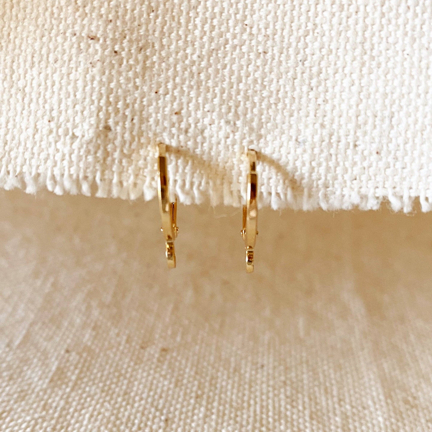 Boucle d'oreille créole à levier de 12 mm remplie d'or 18 carats pour la fabrication de bijoux