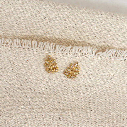 Clous d'oreilles à tige en forme de feuille de zircon cubique