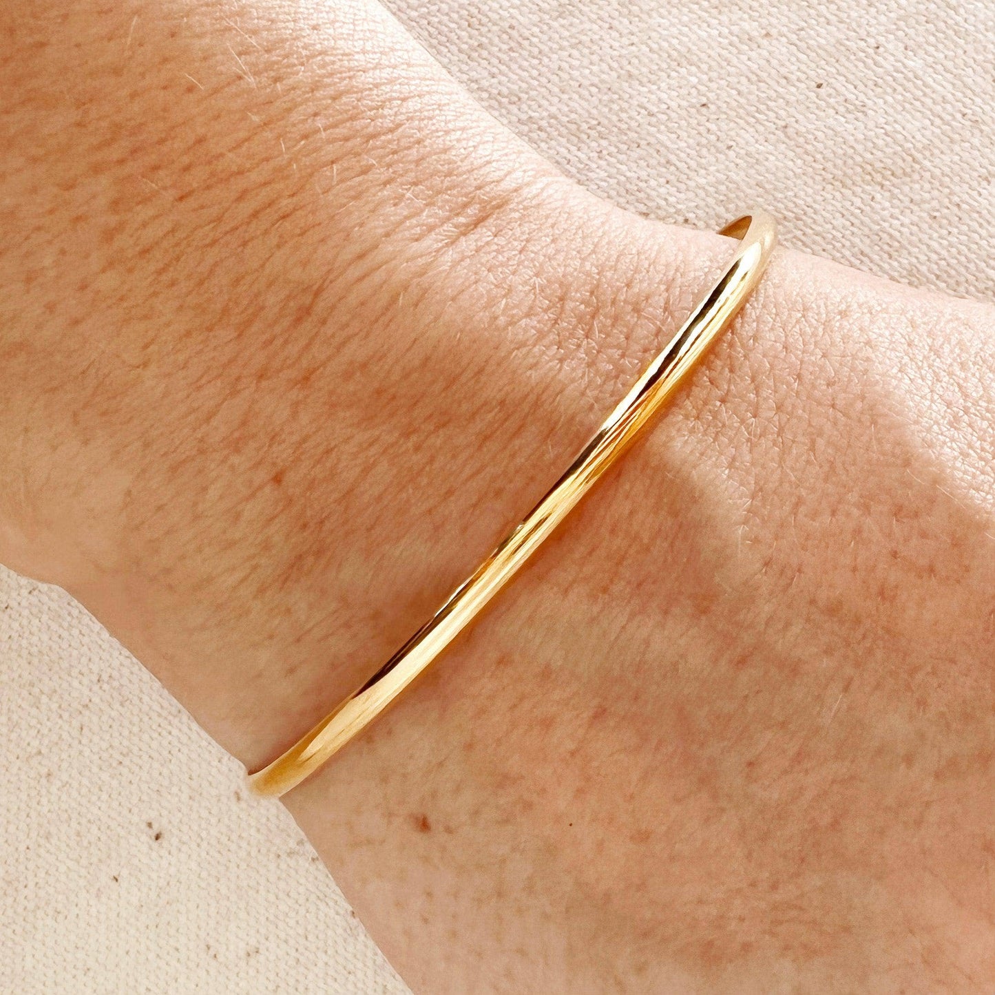 Bracelet jonc classique en or rempli 18 carats