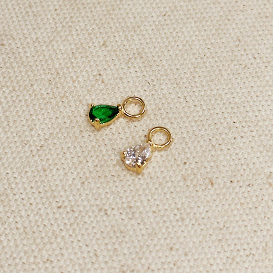 Breloque en forme de petite boucle d'oreille