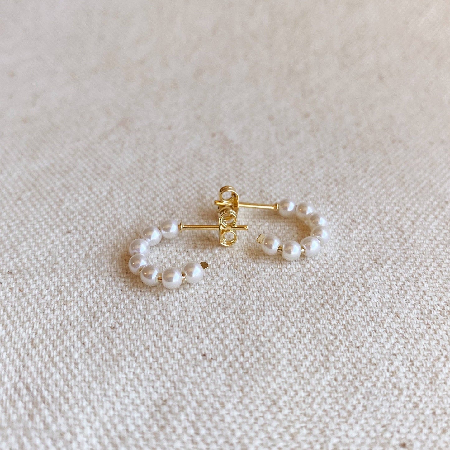 Boucles d'oreilles perles en forme de C de 15 mm en or rempli de 18 carats