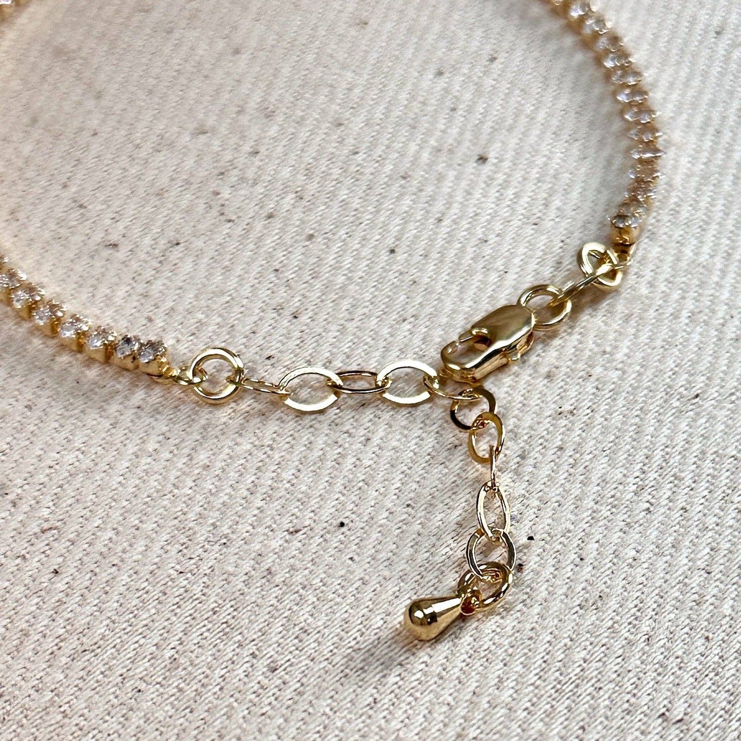 Bracelet de tennis Marquise rempli en or 18 carats