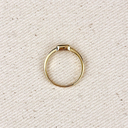 Bague solitaire rectangulaire avec zircon cubique vert émeraude