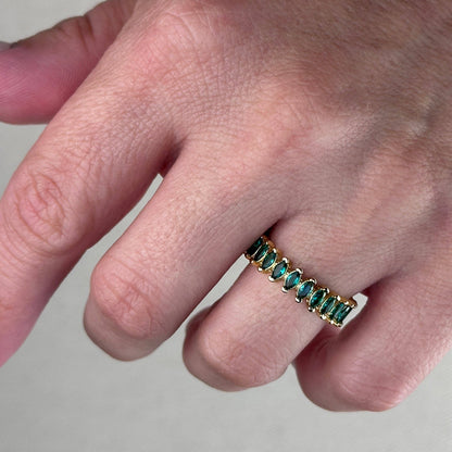 Bague Marquise Eternity remplie d'or 18 carats