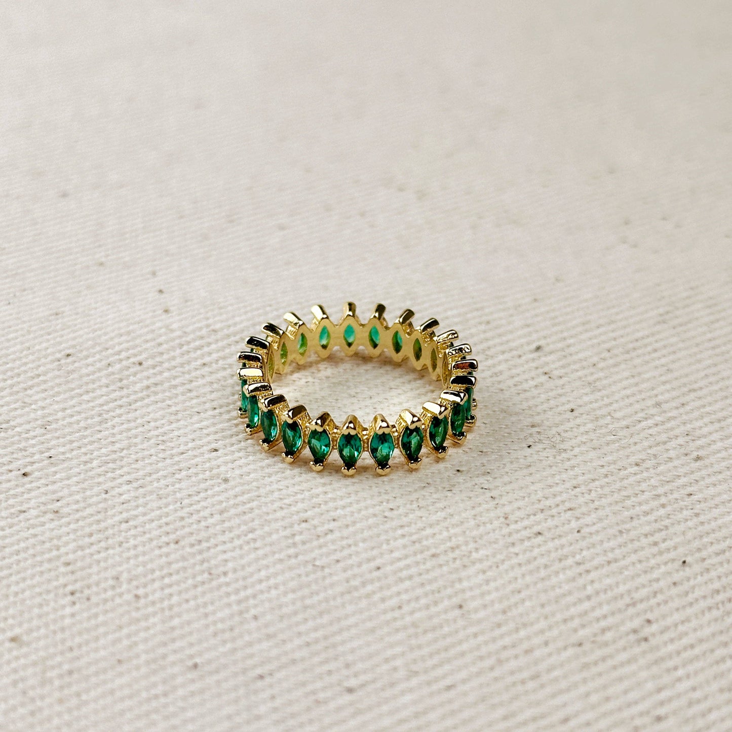 Bague Marquise Eternity remplie d'or 18 carats