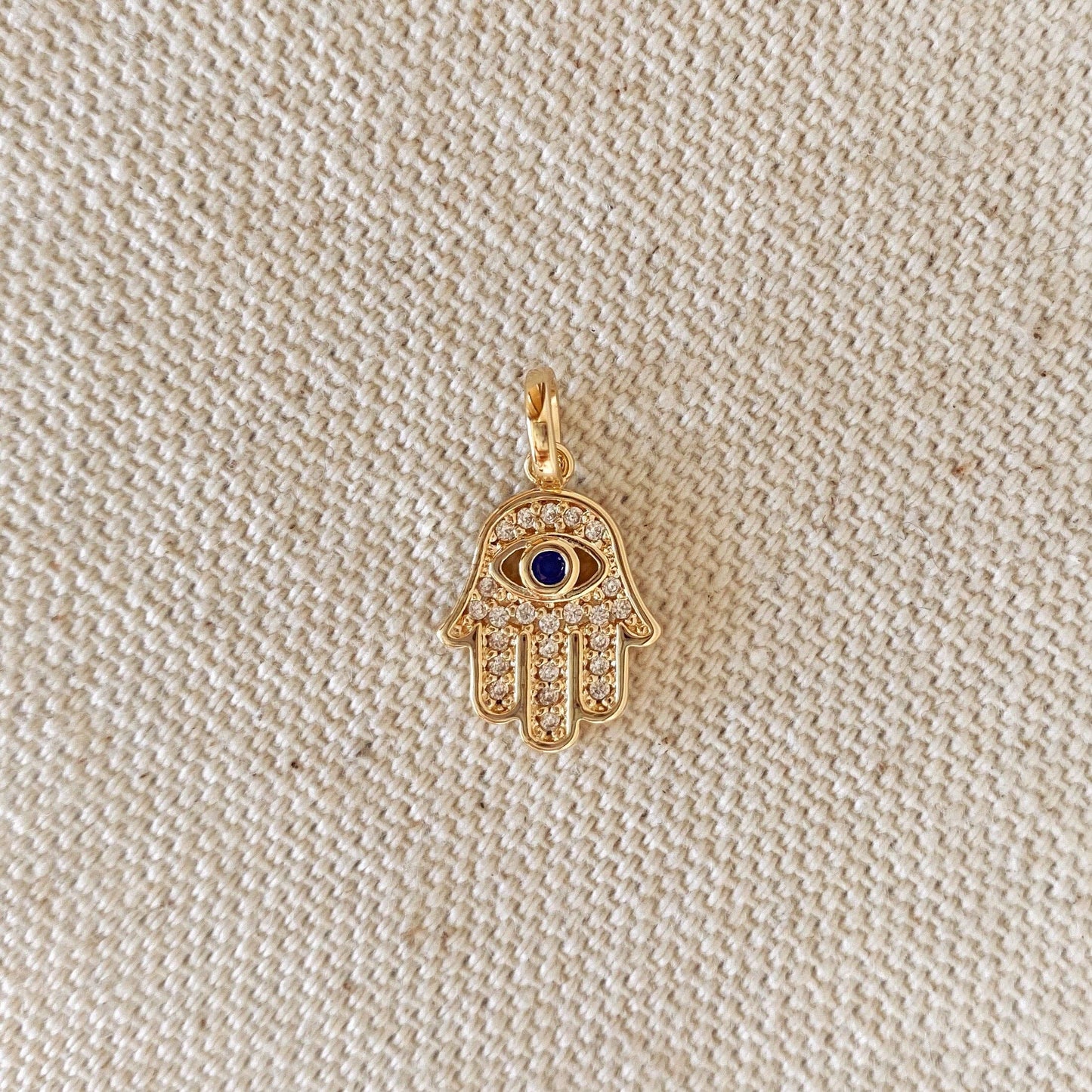 Breloque Hamsa en forme de mauvais œil remplie d'or 18 carats ornée de zircones cubiques