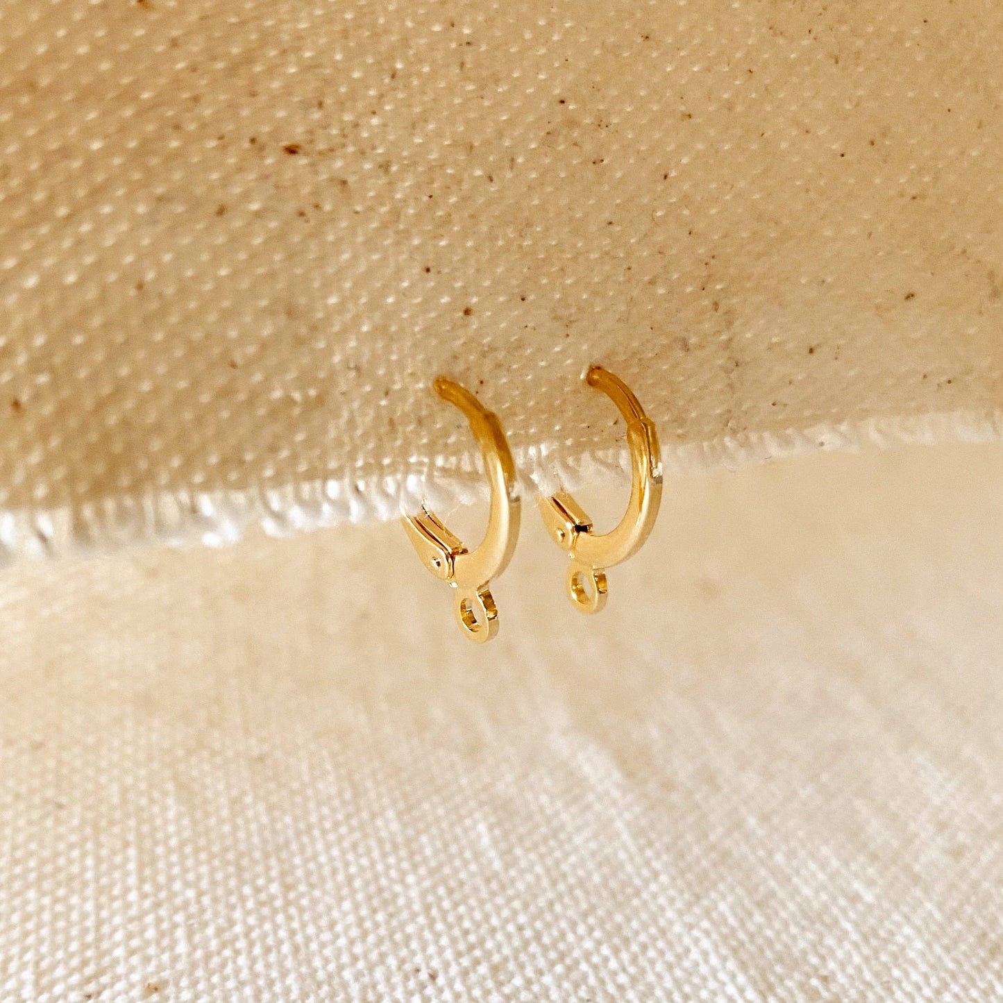 Boucle d'oreille créole à levier de 12 mm remplie d'or 18 carats pour la fabrication de bijoux