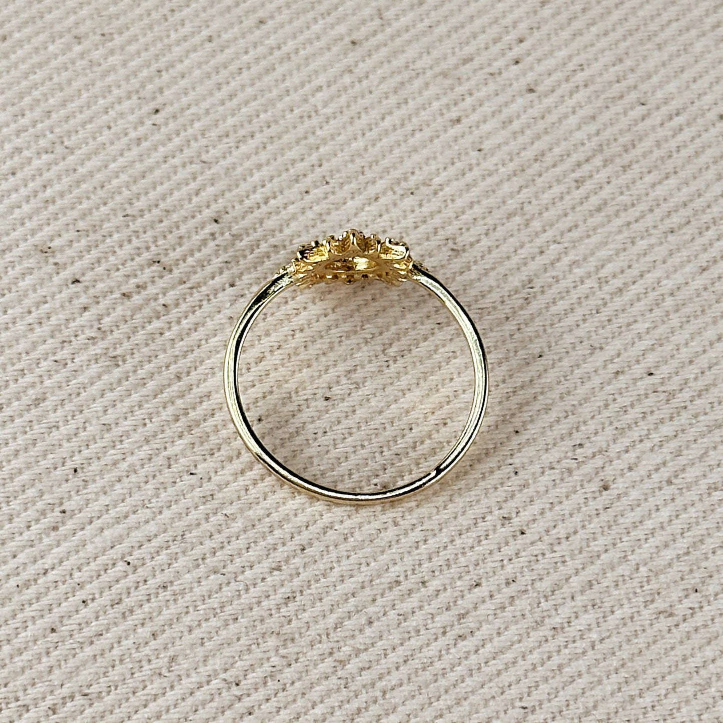 Bague CZ à pointe ronde remplie en or 18 carats