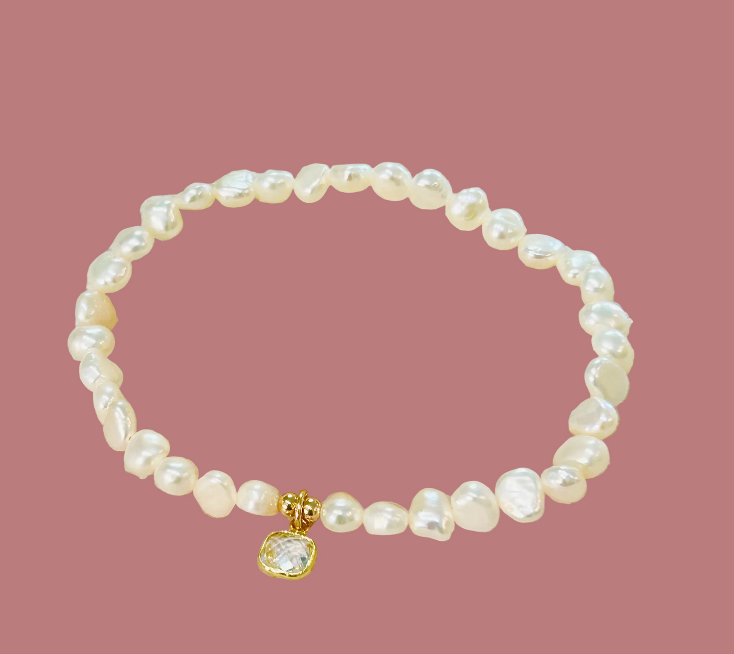 Bracelet en perles d'eau douce Keishi et crystal.