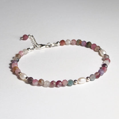 Bracelet fin avec perles et tourmaline de 4mm