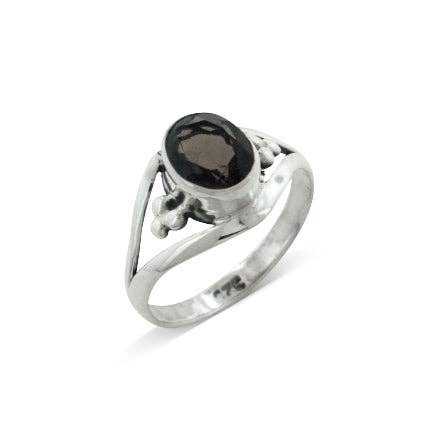 Bague ovale facettée en argent sterling à quartz fumé de 7 x 9 mm