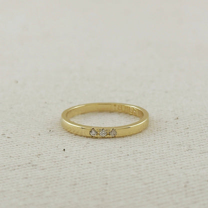 Bague sertie de zircons cubiques