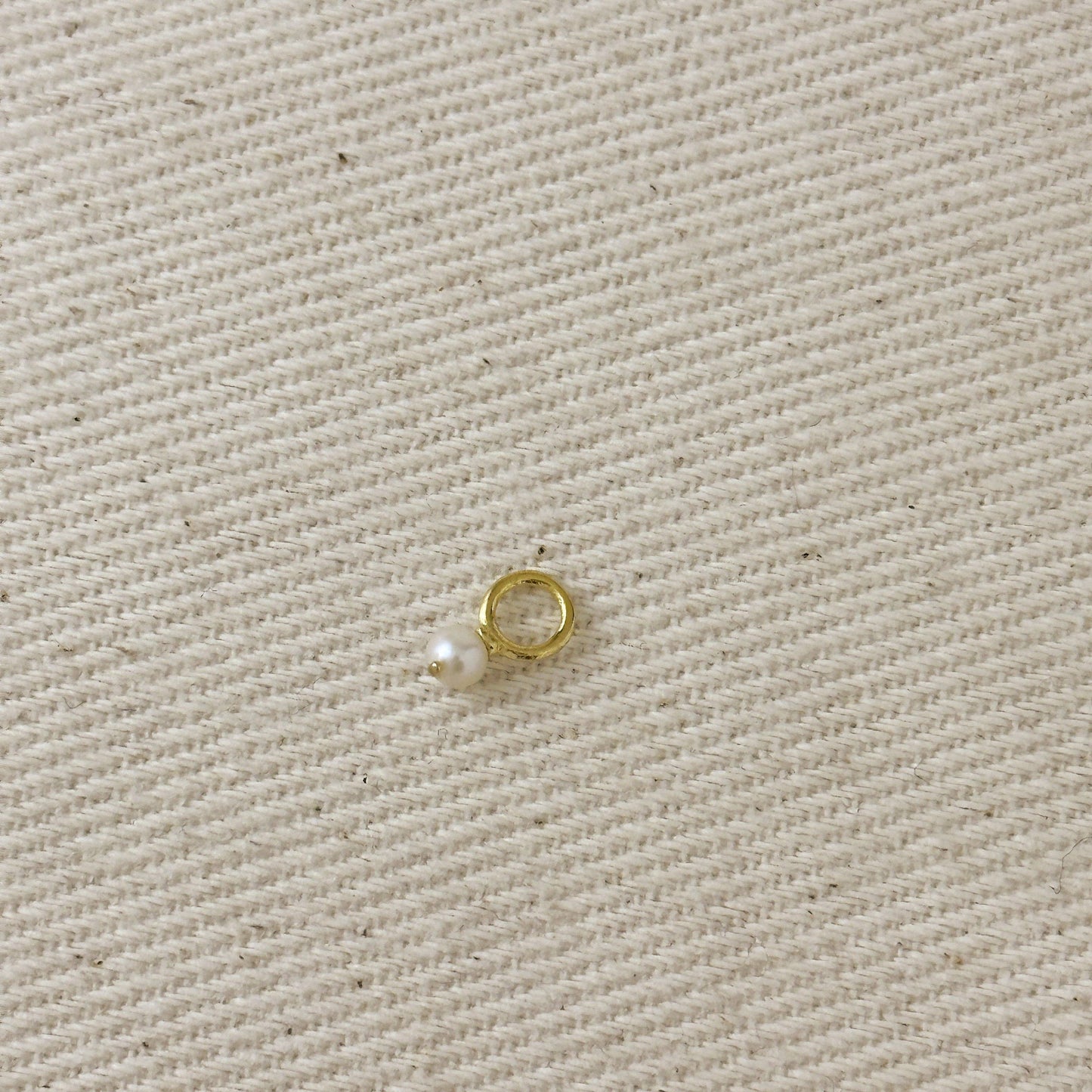 Breloque perle d'eau douce en or rempli 18 carats