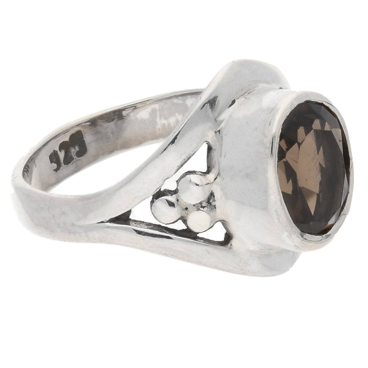 Bague ovale facettée en argent sterling à quartz fumé de 7 x 9 mm