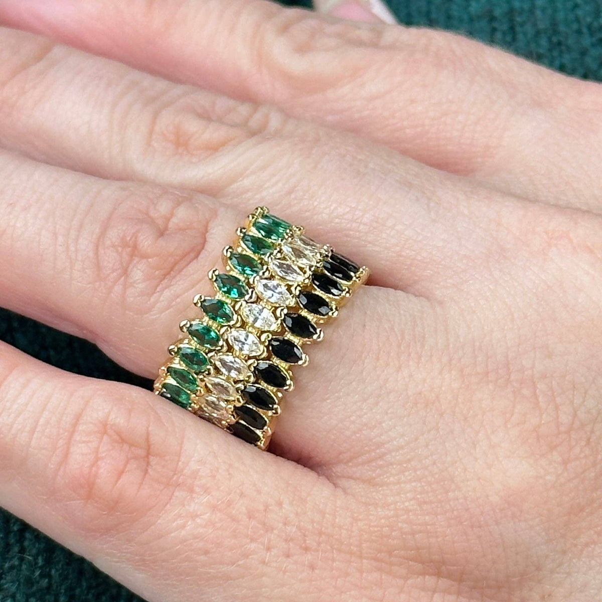 Bague Marquise Eternity remplie d'or 18 carats